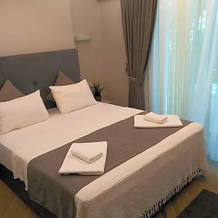 Hotel Bella 3 *