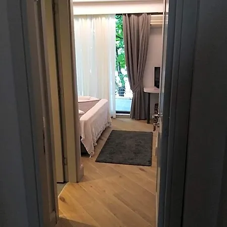 Hotel Bella 3 *